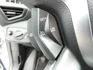 Ford Kuga Ford Kuga 1.5 EcoBoost 150 PK Titanium Individual | HALF-LEDER | WINTER PAKKET | CRUISE | 99000 KM!!! - afbeelding nr 19