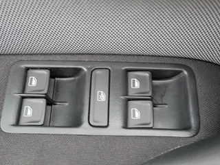 Volkswagen Polo Volkswagen Polo 1.2 TSI CROSS POLO **Clima//Lm ** - afbeelding nr 18