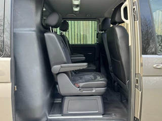 Volkswagen Transporter Volkswagen Transporter Multivan 2.0 TDI DSG 204pk | Schuifdak | Stoelverwarming | Climate control | Cruise control | Dodehoek detectie | Trekhaak | LED koplampen | Elektrische schuifdeuren | Parkeersensoren voor en achter | Achteruitrijcamera - afbeelding nr 37