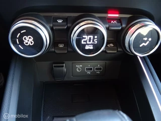 Renault Clio Renault Clio 1.6 E-Tech Hybrid 140 Luticia Intens Serie Limitee complete-auto - afbeelding nr 33