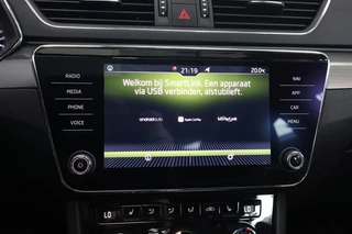 Škoda Superb Škoda Superb Combi 2.0 TDI Business Edition | Panoramadak | ACC | Canton | Camera - afbeelding nr 17