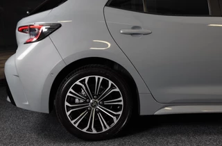 Toyota Corolla Toyota Corolla 1.8 Hybrid Business Plus / Aut / Camera / Acc / Lane Assist / Dode Hoek / Massage / Stoelverkoeling / Led / 17 Inch - afbeelding nr 39