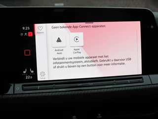 Volkswagen Golf Volkswagen Golf 1.5 eTSI 150pk DSG R-Line | Panorama dak | Navigatie | Apple Carplay/Android Auto | Climate Control | Camera | Dab | Extra Getint Glas | Adaptive Cruise Control | Virtual Cockpit | Lichtmetalen Velgen - afbeelding nr 3