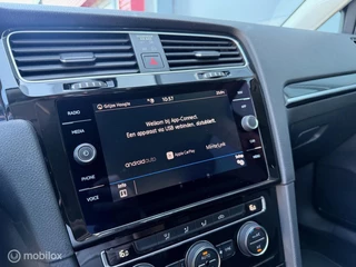 Volkswagen Golf Volkswagen Golf 1.5 TSI 180PK Highline Viritual/Carplay/18