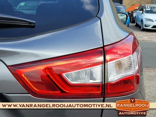 Nissan QASHQAI Nissan Qashqai 1.5 dCi Connect Edition, 360gr. cam., 18