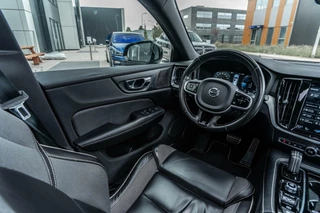 Volvo V60 Volvo V60 2.0 T6 340PK AWD R-Design Head Up|360|Pano|Bomvol! - afbeelding nr 28