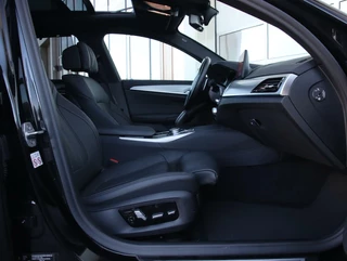 BMW 5 Serie BMW 5-serie Touring 530e High Executive M-sport| Panoramadak | 20inch - afbeelding nr 35