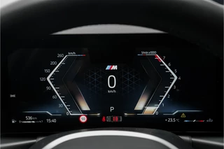 BMW 3 Serie BMW 3 Serie 318i M-Sport Shadow Individual Schuifdak HiFi 19