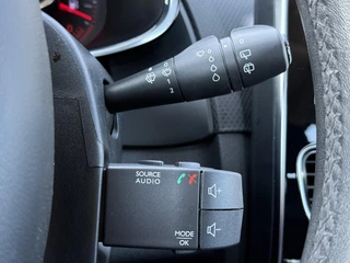 Renault Clio Renault Clio 0.9 TCe Zen 2e Eigenaar,Navi,Dealer Onderhouden,Airco,Cruise,Lm velgen,Pdc,Nieuwe Apk bij Aflevering - afbeelding nr 21