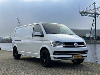 Volkswagen Transporter Volkswagen Transporter 2.0 TDI L2H1 Highline 204pk DSG Trekhaak/LED/Leder/AdaptieveCruise/Camera/Stoelverwarming/20