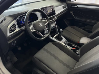 Volkswagen T-Roc Volkswagen T-Roc Cabrio TSI VIR.COCKPIT CARPLAY NAVI IQ.LED STOEL/STUUR.VERW DAB ADAP.CRUISE 05/2024 