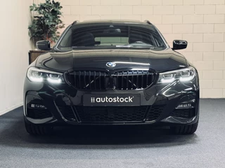 BMW 3 Serie BMW 3 Serie Touring 320i M-Sport | 20