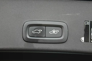 Volvo XC40 Volvo XC40 T4 Recharge Inscription Expression | Panoramadak | Stoelverwarming | Trekhaak | Keyless - afbeelding nr 42