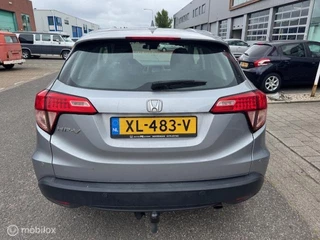 Honda HR-V Honda HR-V 1.5 i-VTEC Elegance Hoge instap , naviagtie , Bluetooth , trekhaak , Electr Ramen , Deur vergrendeling met Afstand - afbeelding nr 4