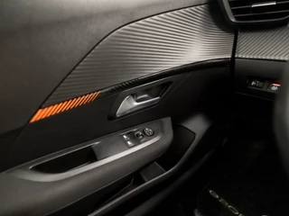 Peugeot e-208 Peugeot e-208 EV Allure Sport 50 kWh Automaat (APPLE CARPLAY, GROOT NAVI, 360 CAMERA, KEYLESS, SPORTSTOELEN, GETINT GLAS, LM VELGEN, LED KOPLAMPEN, NIEUWSTAAT) - afbeelding nr 25