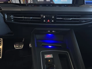 Volkswagen Golf Volkswagen Golf 1.4 eHybrid GTE / Dealer Onderhouden / IQ Light / Stoelverwarming / CarPlay - afbeelding nr 14