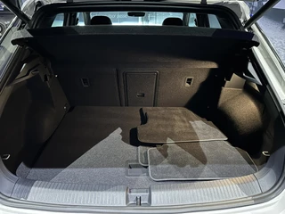 Volkswagen T-Roc Volkswagen T-ROC 1.5 TSI R-Line Business *Keyless*Appconnect*IQLight* - afbeelding nr 27