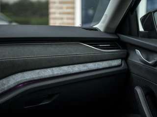 Škoda Octavia Škoda Octavia Combi 1.5 TSI MHEV Business Edition Plus | Matrix LED | Lounge Interieur | Chrome pakket | Stoel-, Stuur- & voorruitverwarming | Navi 13inch | Wireless App-connect | El. achterklep m.sensor | ACC | Winterpakket - afbeelding nr 35