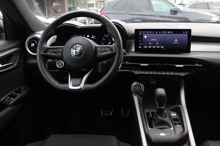 Alfa Romeo Tonale Alfa Romeo Tonale 1.3T PHEV Edizione Speciale / Trekhaak / Camera / Leder / Apple CarPlay / 20'' / Virtual Cockpit / Matrix LED / Keyless / DAB / ACC / Stuurverwarming - afbeelding nr 9