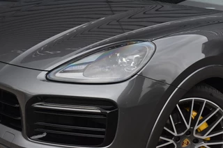 Porsche Cayenne Porsche Cayenne Coupé 3.0 E-Hybrid 462pk Sport Design | Panoramadak | 22'' Velgen | ACC | Head-Up | Bose | Sportchrono | Leder Dashbord | - afbeelding nr 43