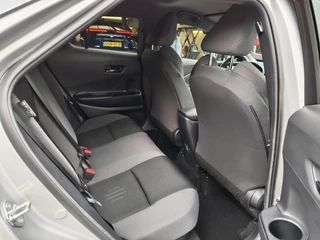 Toyota C-HR Toyota C-HR 1.8 Hybrid 140 Dynamic | Sensoren v/a | Keyless Entry | Stoelver - afbeelding nr 27