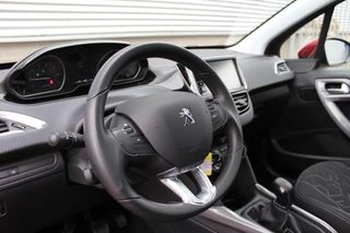 Peugeot 2008 | Panoramadak | Trekhaak | Navigatie | Bluetooth - afbeelding nr 4