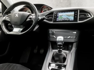 Peugeot 308 (PANORAMADAK, NAVIGATIE, CLIMATE, LEDER/ALCANTARA, CAMERA, LED KOPLAMPEN, SPORTSTOELEN, PARKEERSENSOREN, CRUISE, NIEUWE APK, NIEUWSTAAT) - afbeelding nr 7