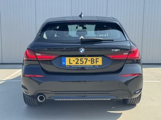 BMW 1 Serie BMW 1-serie 118i Executive Edition Sport Line|Navi|NL-Auto - afbeelding nr 15