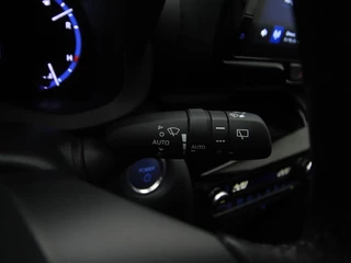 Toyota Yaris Cross Toyota Yaris Cross 1.5 Hybrid Adventure automaat | CarPlay | Navigatie | Parkeersensoren | Achteruitrijcamera | Stoelverwarming | LED verlichting | Elektrische kofferklep - afbeelding nr 27