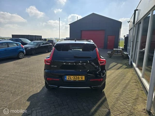 Volvo XC40 Volvo XC40 2.0 T4 Inscription Pano/Leder/H&K/19Inch/Winterpakket/NAP - afbeelding nr 8