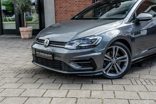 Volkswagen Golf Volkswagen Golf 1.5 TSI R-Line Pano / Camera / ACC - afbeelding nr 33