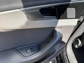 Audi A4 Airco/Automaat/Lichtmetalen velgen/Parkeersensoren - afbeelding nr 31
