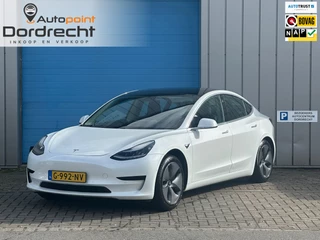 Tesla Model 3 - 42576033-0