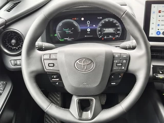 Toyota C-HR Toyota C-HR 1.8 Hybrid 140 First Edition | Navi | Sensoren v/a | El. Achterk - afbeelding nr 9