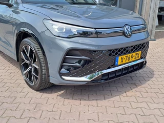 Volkswagen Tiguan Volkswagen Tiguan 1.5 eTSI R-Line Business | Pano | Trekhaak | Stoelverwarming | ACC | HUD | - afbeelding nr 51