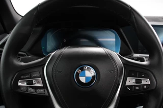 BMW X5 BMW X5 xDrive45e Hybrid 394pk Executive Shadow line | DEMO! | Leder Schuif-Panorama dak Navigatie Trekhaak Camera 360 20