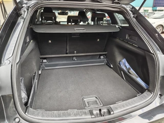 Toyota Corolla Touring Sports Toyota Corolla Touring Sports 1.8 Hybrid Business Plus | Navi | Keyless Entry | Stoelverwarmin - afbeelding nr 32