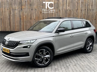 Škoda Kodiaq 1.5 TSI Sportline Automaat 7persoons | Panoramadak | LED verlichting | Adaptieve cruise control | Trekhaak afneembaar | Groot navigatiesysteem | Canton HiFi | Stoelverwarming | Parkeersensoren voor en achter | Achteruitrijcamera