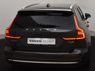 Volvo V60 Volvo V60 T6 PLUG-IN HYBRID ESSENTIAL EDITION 19INCH GETINT GLAS STOELVERW - afbeelding nr 5