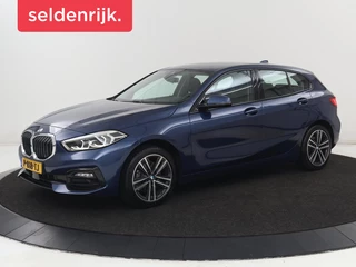 BMW 1 Serie 118i Sport Line | Sportstoelen | Carplay |