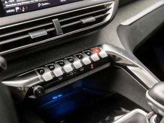 Peugeot 5008 (PANORAMADAK, APPLE CARPLAY, GROOT NAVI, 360 CAMERA, LEDER, SPORTSTOELEN, LED KOPLAMPEN, KEYLESS, DAB+, NIEUWE APK, NIEUWSTAAT) - afbeelding nr 10
