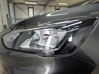 Ford Focus Ford Focus Wagon 1.5 EcoBoost 150 pk ST Line Automaat | Winter pck | Camera | Trekhaak | - afbeelding nr 32