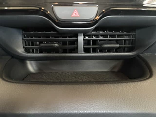 Toyota Yaris Toyota Yaris 1.5 Hyb. Dynamic ACHTER CAMERA-NAVI-BLUETOOTH - Allseason - afbeelding nr 27
