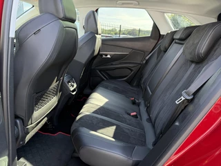 Peugeot 3008 Peugeot 3008 1.2 PureTech Allure 1e Eigenaar,Navi,Pano,Camera,131pk,Cruise,Clima,Trekhaak,Half Leder,Vol Opties,Dealer Onderhouden,Pdc V+A,APK tot 08-2026 - afbeelding nr 8
