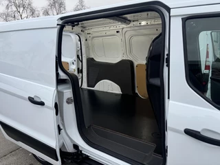 Ford Transit Connect Ford Transit Connect 1.5 EcoBlue L2 Trend AIRCO / NAVI / AUTOMAAT / 3 ZITS / N.A.P - afbeelding nr 14