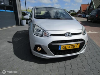 Hyundai i10 Hyundai i10 1.0i i-Motion Comfort 5drs 105dkm! Airco Cruise - afbeelding nr 2