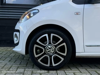 Volkswagen up! Volkswagen Up! 1.0 high up! | Pano dak | Leer | Cruise | Navi - afbeelding nr 18