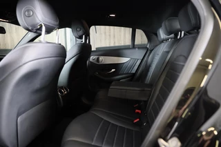 Mercedes-Benz GLC Mercedes-Benz GLC-klasse Coupé 300 4MATIC AMG 63 Look / Lane Assist / Leder / F1 / Sfeerverlichting / Camera / Led / Pdc / 20 Inch - afbeelding nr 20