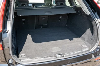 Volvo XC60 Volvo XC60 T6 Plug-in hybrid AWD Plus Dark | 21