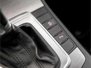 Volkswagen Passat Volkswagen Passat Variant 1.4 TSI Sportline Automaat (NAVIGATIE, CLIMATE, STOELVERWARMING, GETINT GLAS, SPORTSTOELEN, TREKHAAK, CRUISE, PARKEERSENSOREN, NIEUWSTAAT) - afbeelding nr 26